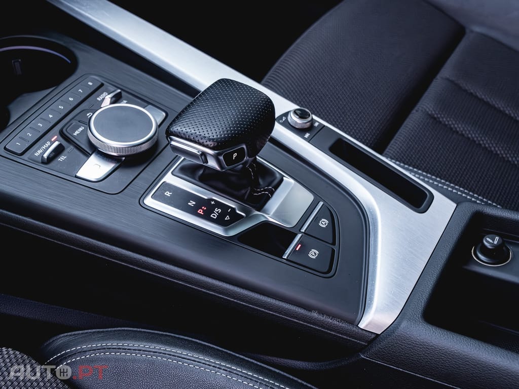 Audi A4 2.0 TDI S-line S tronic