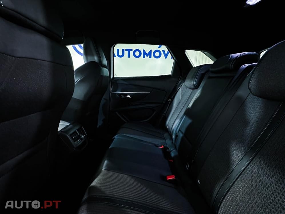Peugeot 3008 1.2 Hybrid Allure Pack e-DCS6
