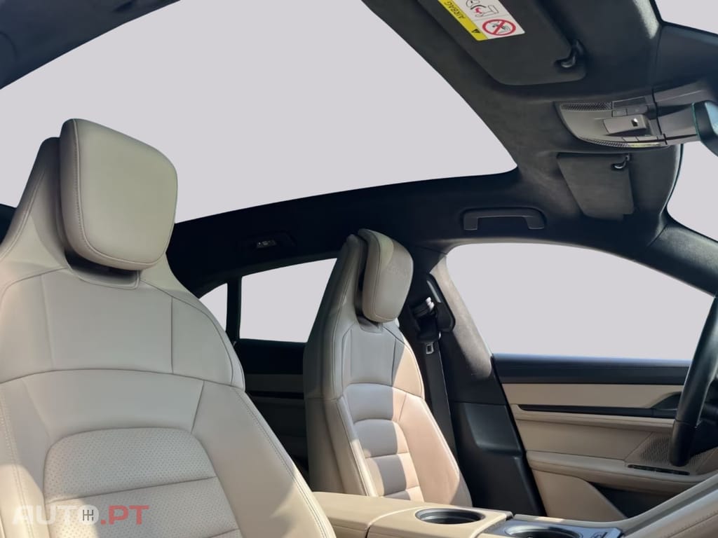 Porsche Taycan Turbo 