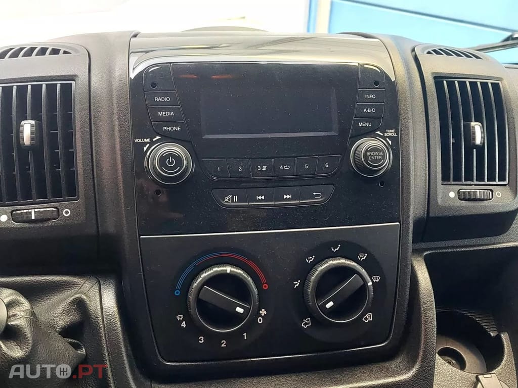 Peugeot Boxer  2.0 Bluehdi 330 L1H1 Pro