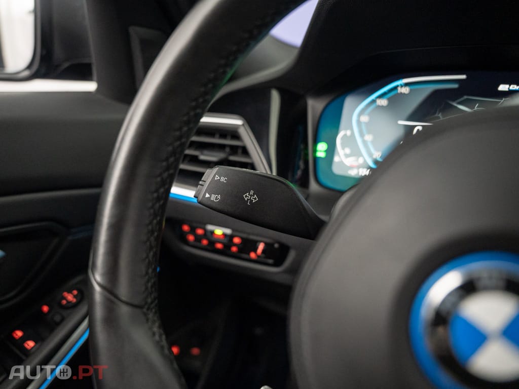 BMW 330 e Pack M Auto