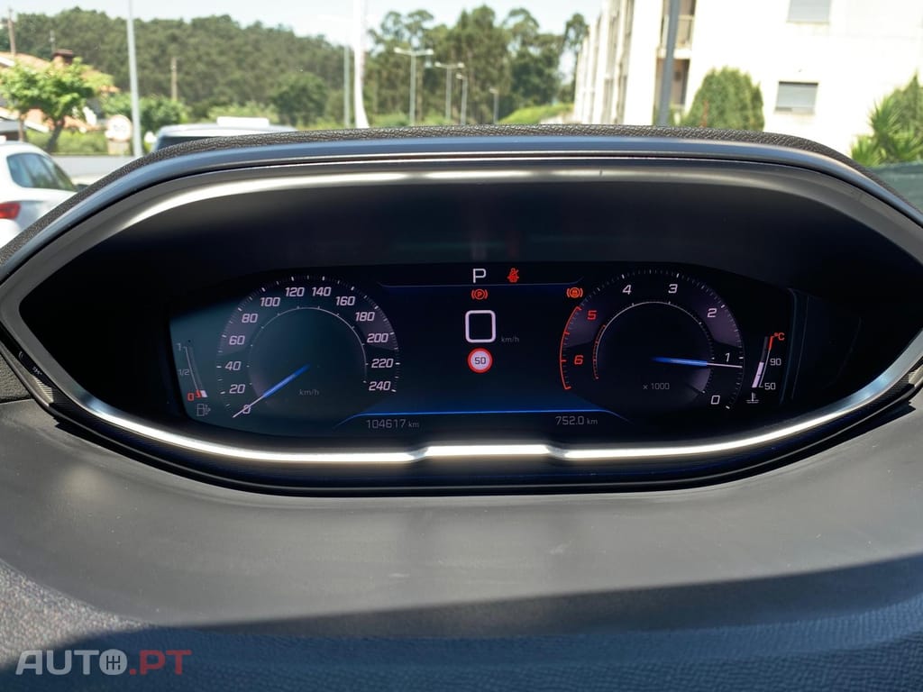 Peugeot 3008 1.5 BlueHDi Allure Pack EAT8