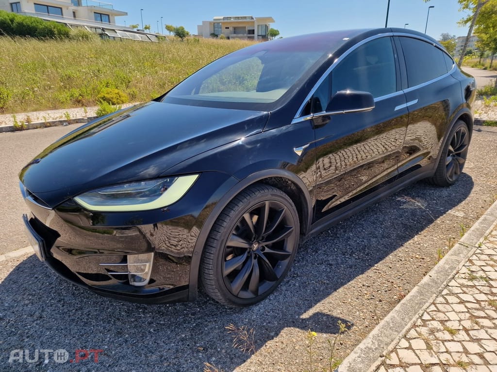 Tesla Model X Long Range