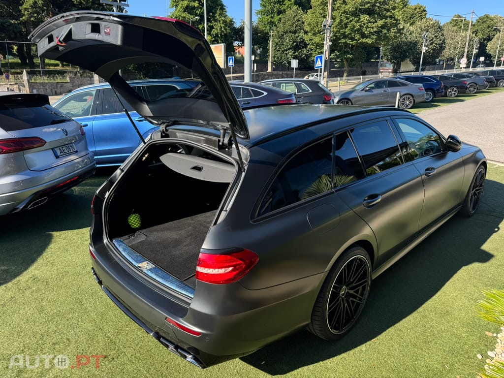 Mercedes-Benz E 220 d AMG Line