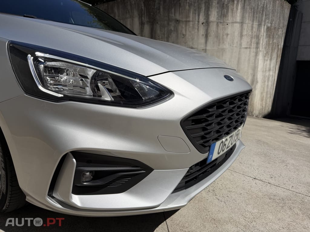 Ford Focus 1.0 EcoBoost MHEV ST-Line