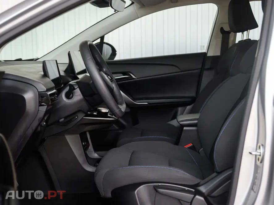 MG MG4 51 kWh Standard