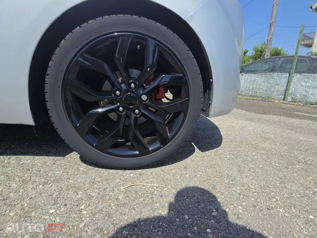 Hyundai Veloster 1.6 GDi Style DCT