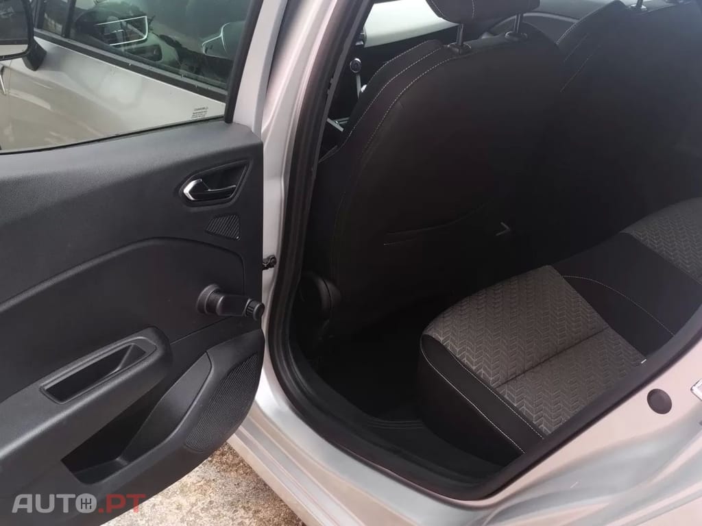 Renault Clio LImited Bi-Fuel