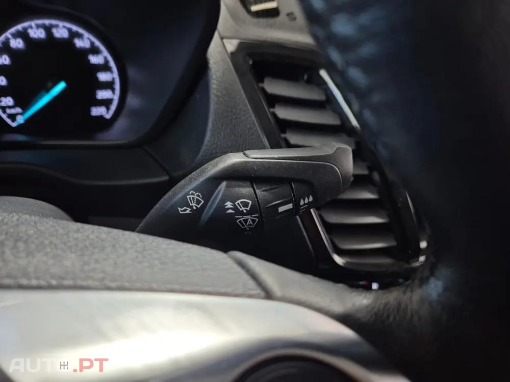 Ford Transit Connect Outro