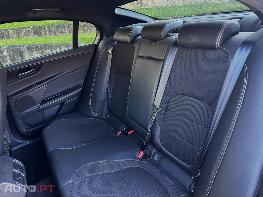Jaguar XE 2.0 D R-Sport Aut.