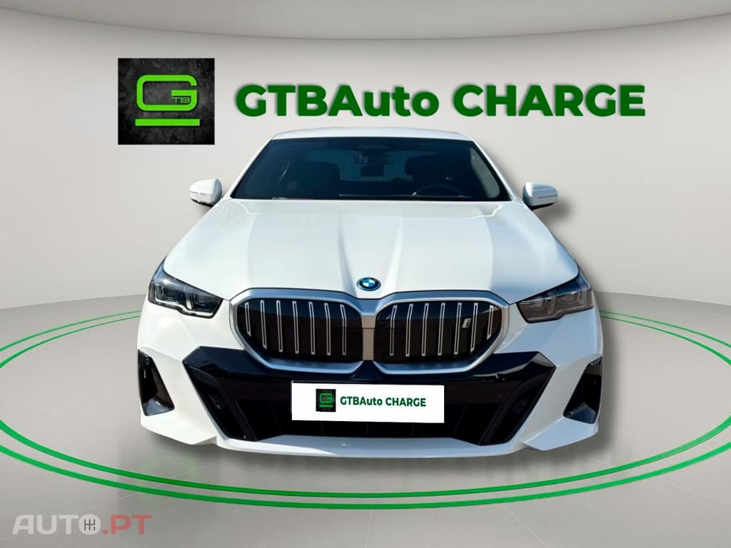 BMW i5 eDrive40 M Sport I.V.A DEDUTIVEL