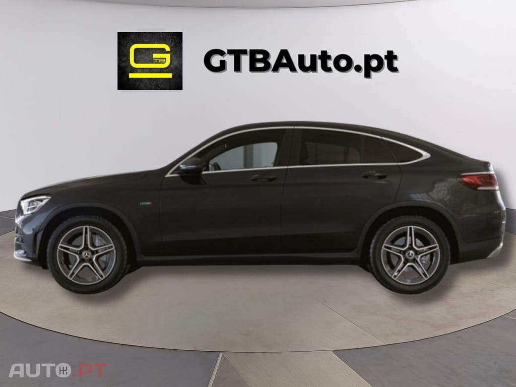 Mercedes-Benz GLC 300 I.V.A DEDUTIVEL e 4M Coupe AMG