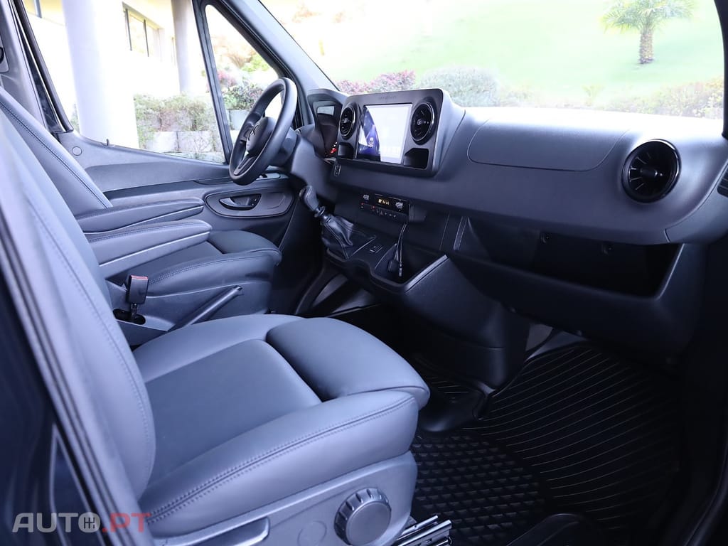 Mercedes-Benz Sprinter 315 CDI/43 Luxo (2+2+2+3)