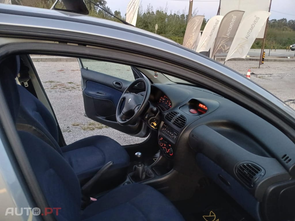 Peugeot 206 1.1 Apenas 80.000Kms!