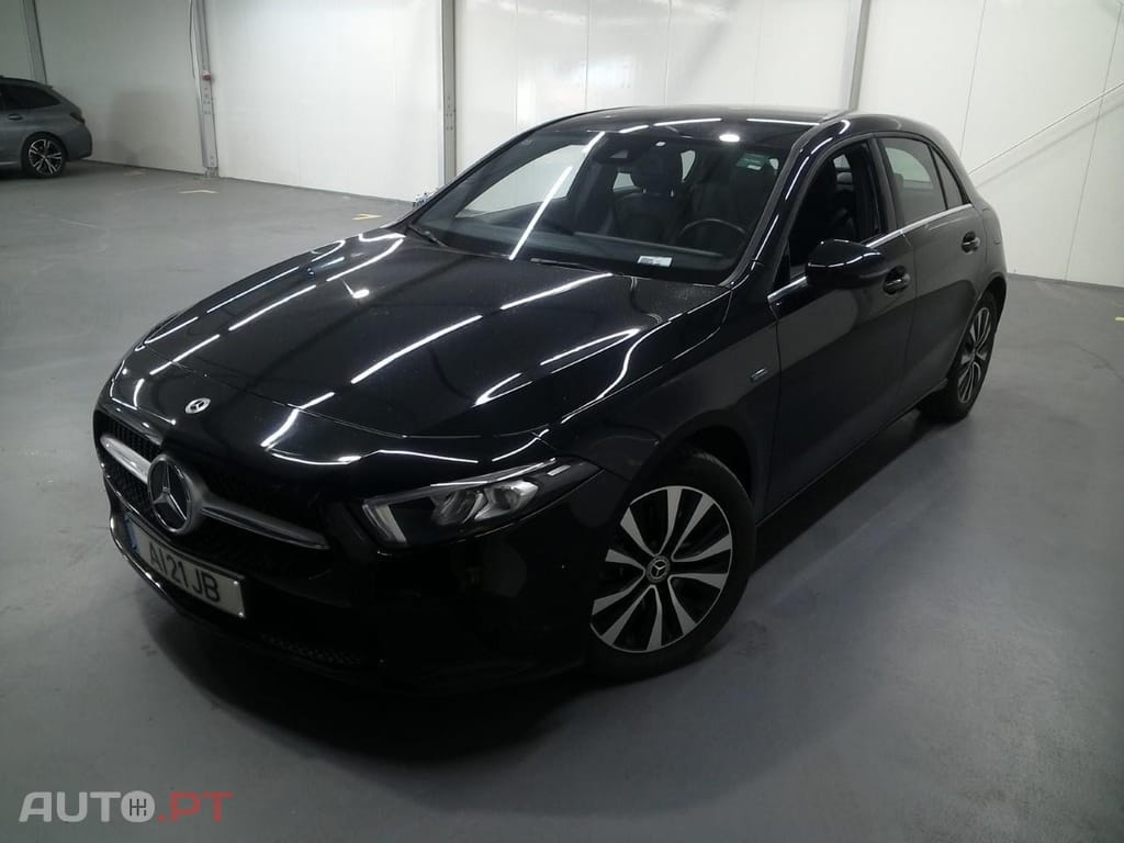 Mercedes-Benz A 250 e Style Plus