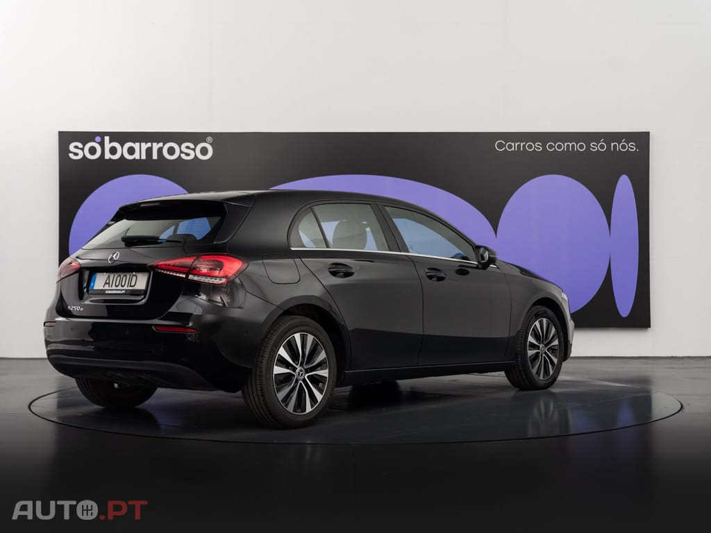 Mercedes-Benz A 250 e Style Plus