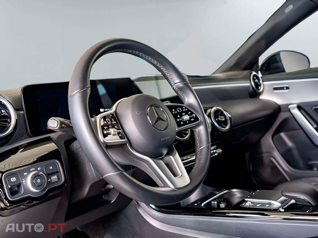 Mercedes-Benz CLA 250 e Progressive