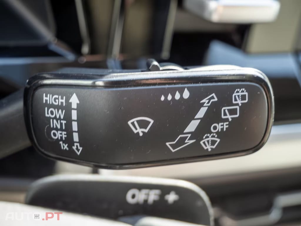 Volkswagen Multivan 1.4 TSI eHybrid Life I.V.A DEDUTIVEL