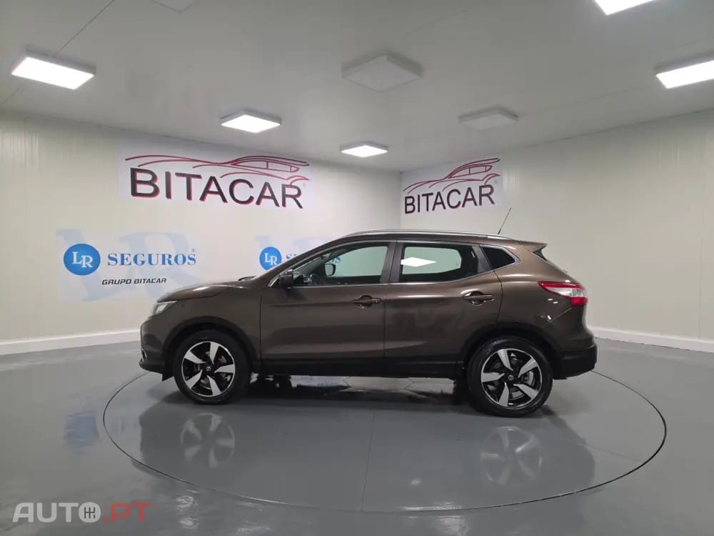 Nissan Qashqai 1.5 dCi N-Connecta Led