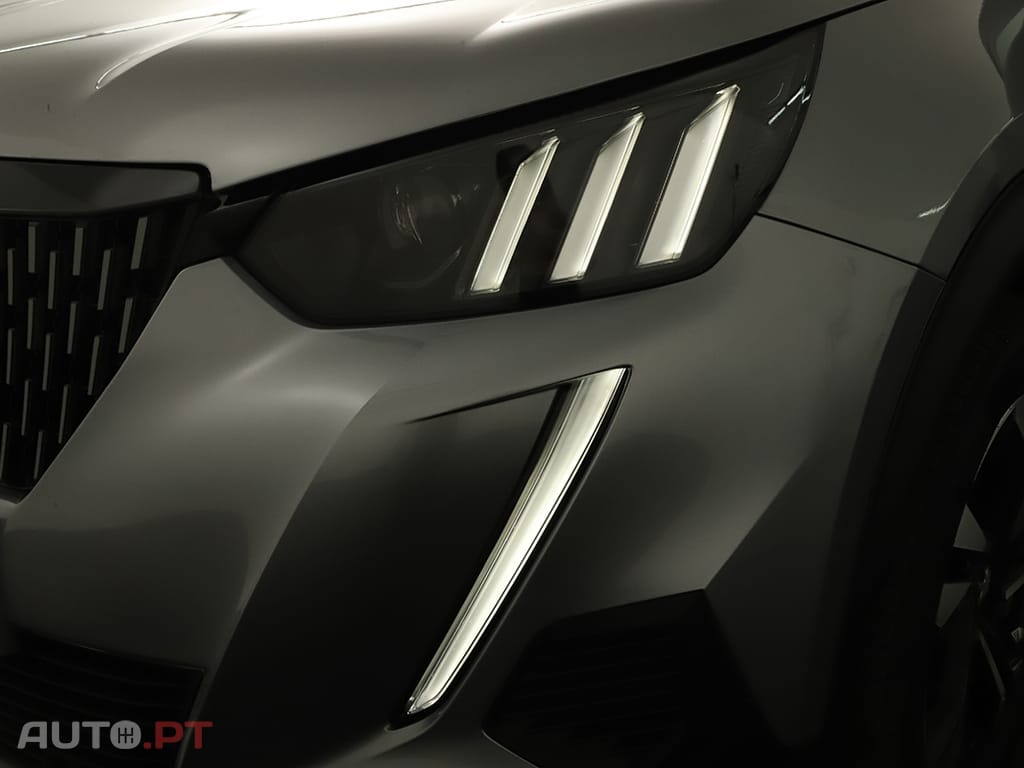 Peugeot 2008 2008 1.2 PureTech GT EAT8