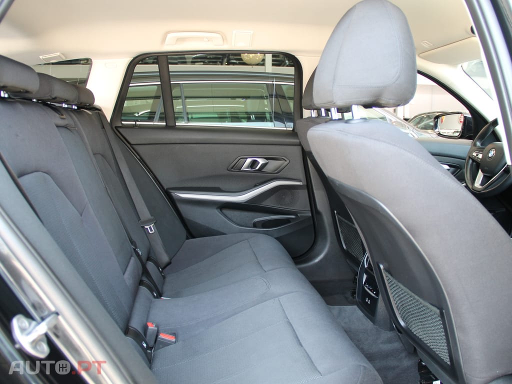 BMW 320 d Touring Auto