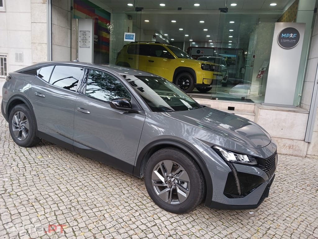 Peugeot 408 1.2 Hybrid Allure e-DCS6