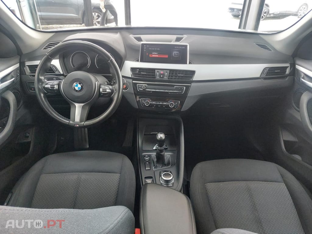 BMW X1 18 i sDrive Advantage