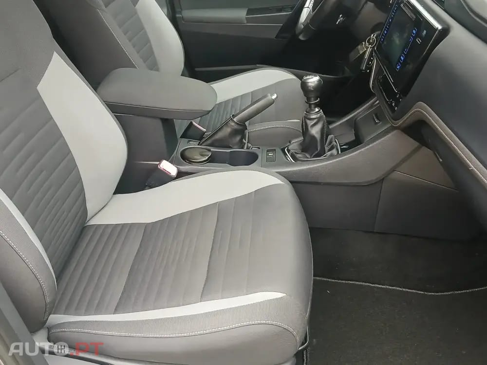 Toyota Auris Touring Sports 1.4 D-4D Exclusive+Navi