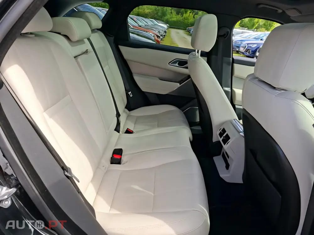 Land Rover Velar 2.0 P400e AWD R-Dynamic SE