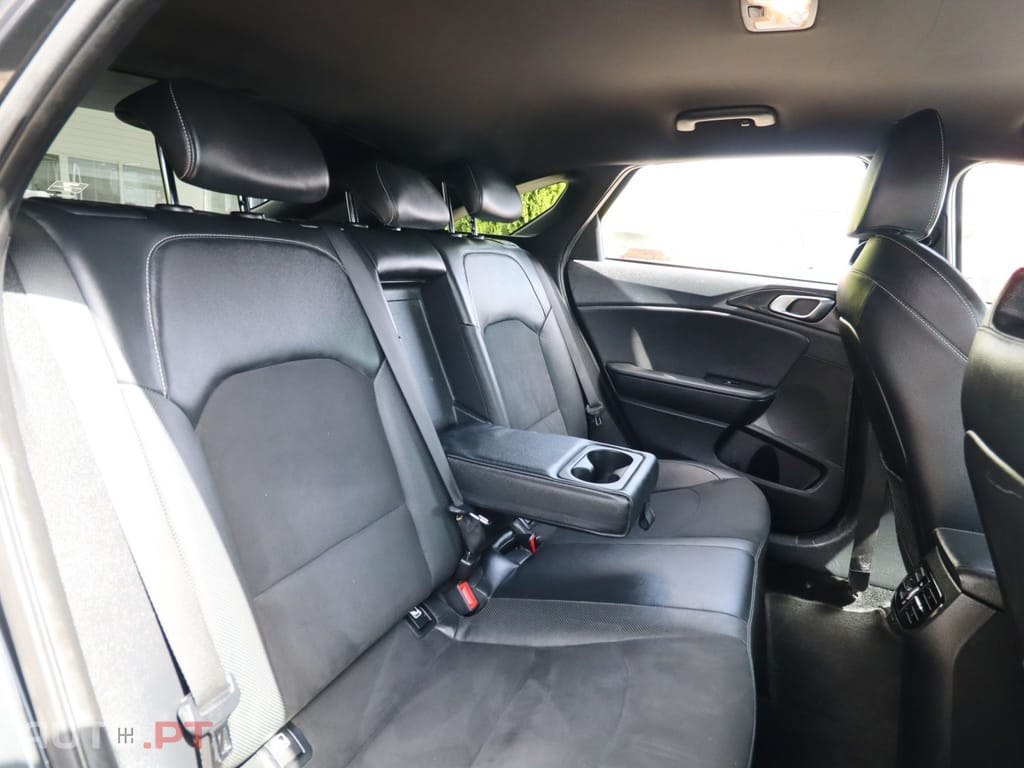 Kia Proceed 1.6 CRDi GT Line+SRF 7DCT