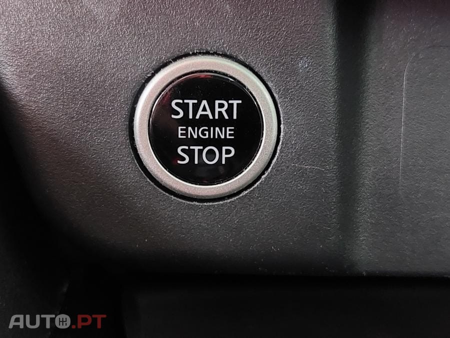 Nissan Qashqai 1.3 DIG-T N-Connecta LED+SKY