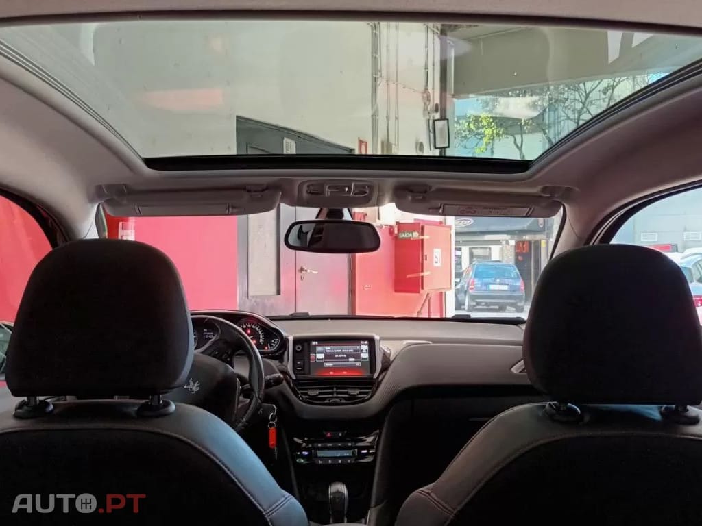 Peugeot 208 1.2 PureTech GT Line