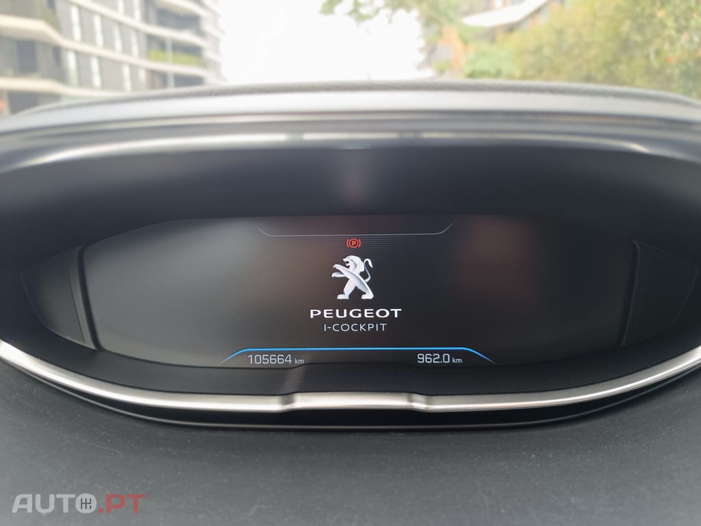 Peugeot 3008 1.5 BlueHDi Allure EAT8 - Nacional