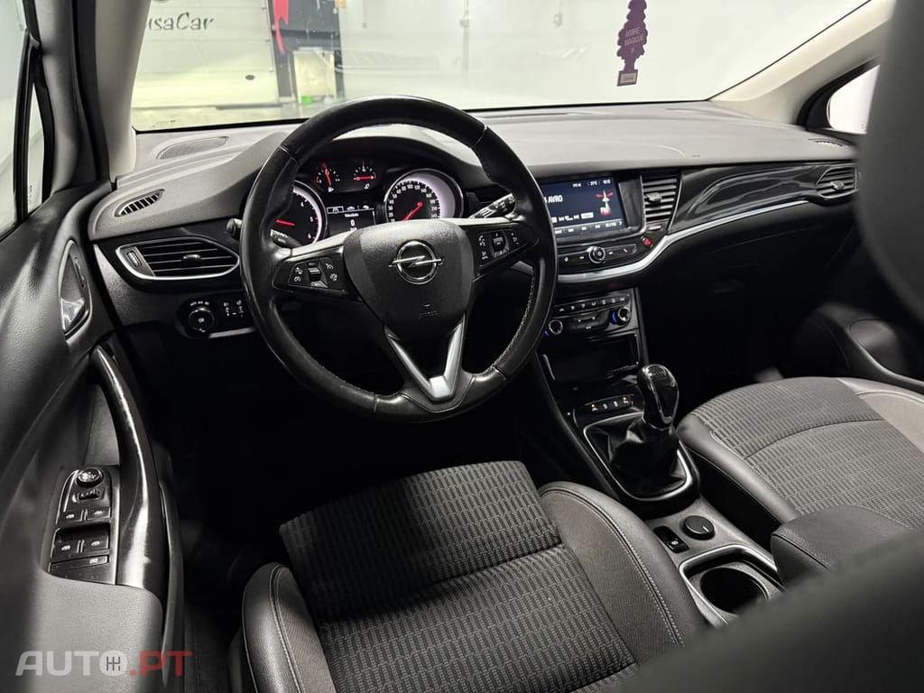 Opel Astra 1.5 D S&S Elegance