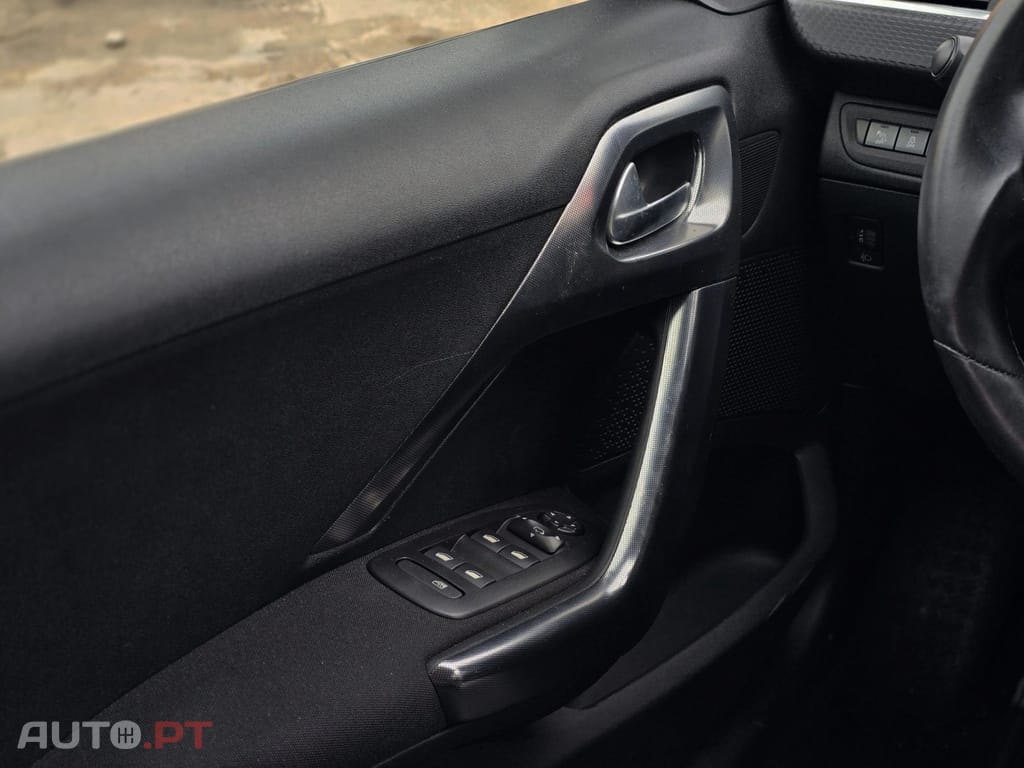 Peugeot 2008 1.6 BlueHDi Active