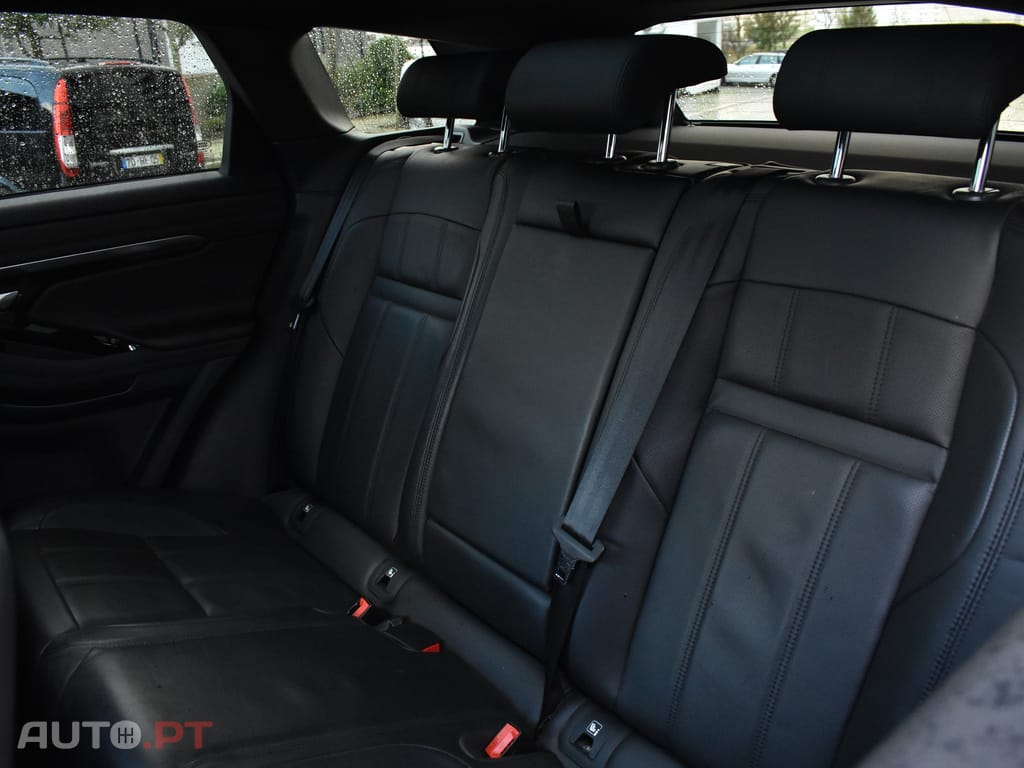 Land Rover Evoque 1.5 P300e AWD R-Dynamic SE Auto