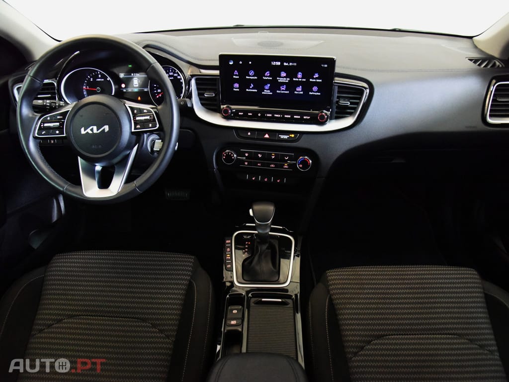 Kia Ceed SW 1.6 CRDi DCT7 (48V Mild-Hybrid)
