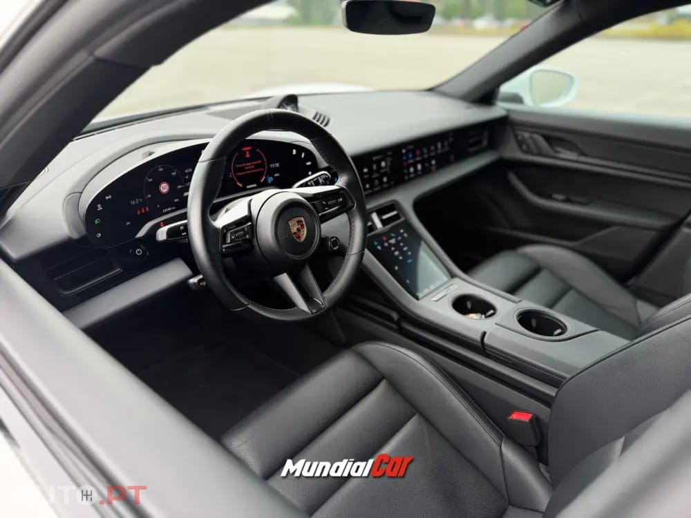 Porsche Taycan 4S