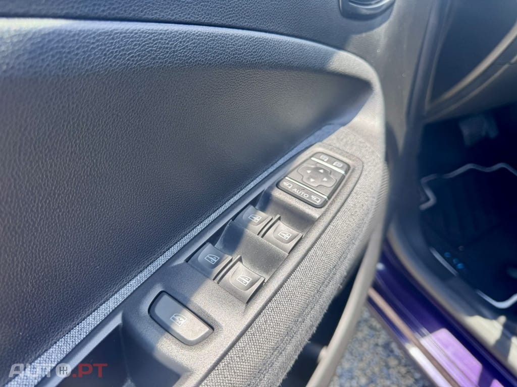 Renault Zoe (c/ Bateria) Z.E. 50 INTENS