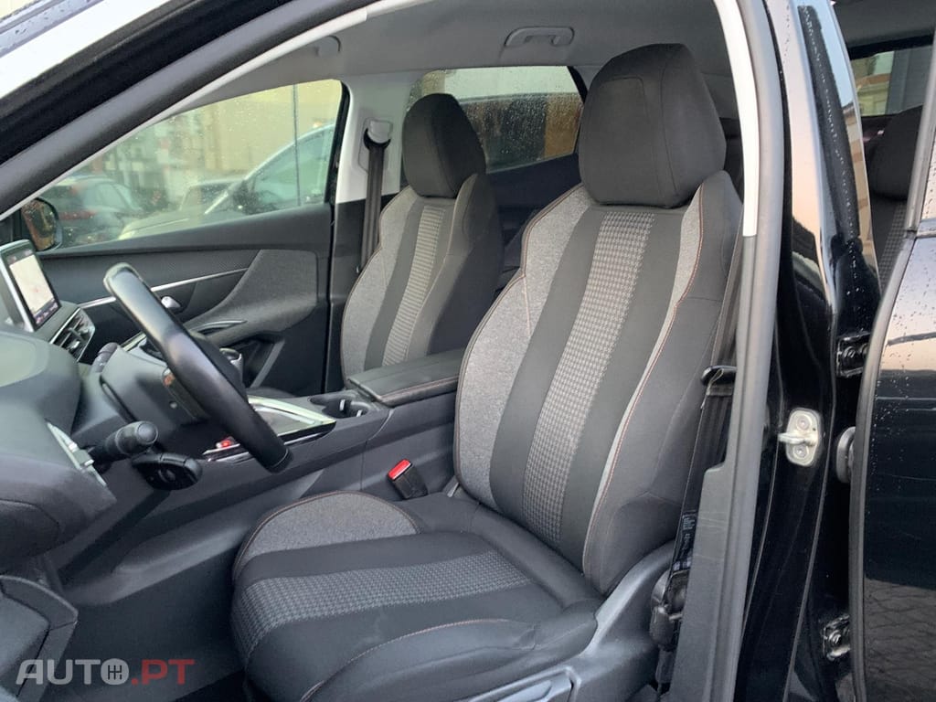 Peugeot 3008 1.6 BlueHDi Active