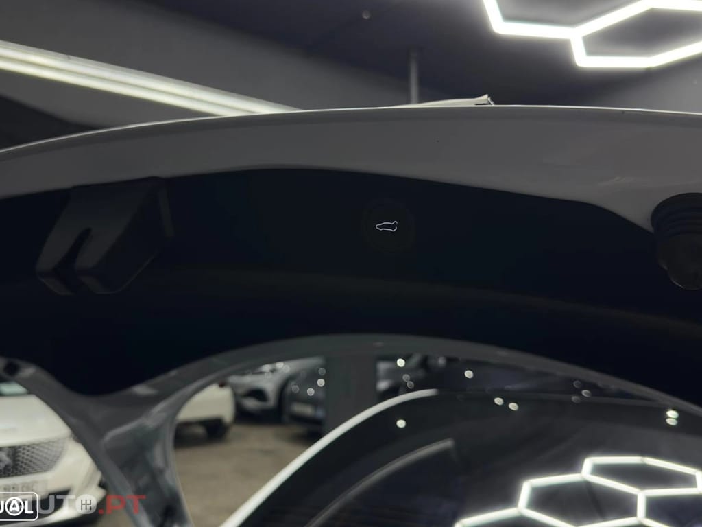 Tesla Model 3 Tração Traseira