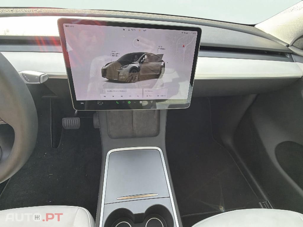 Tesla Model Y Long-Range RWD