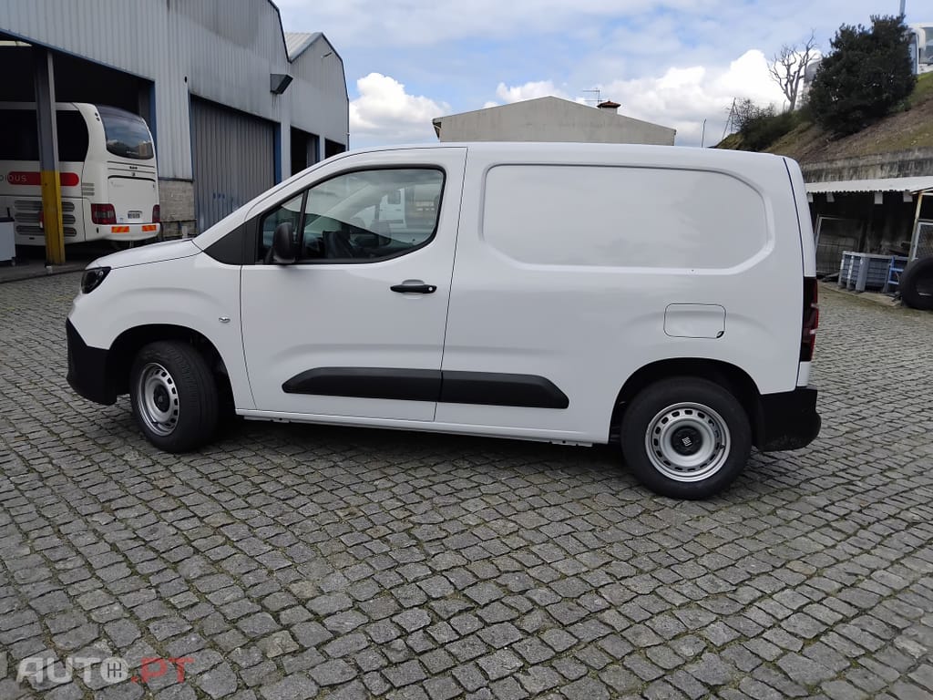 Fiat Doblo 1.5 BlueHDi Curta Easy Pro