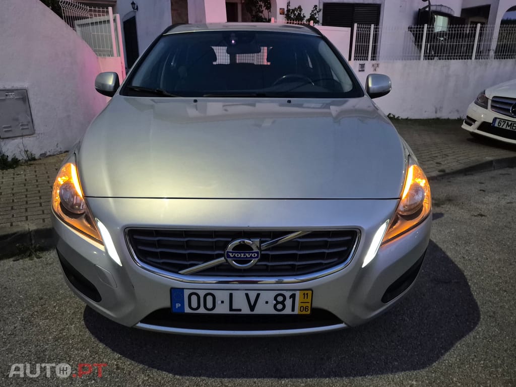 Volvo V60 D2 Momentum drive eco