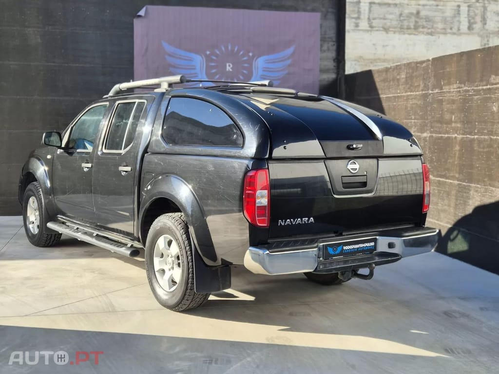 Nissan Navara 2.5 dCi CD LE Prem.+IT