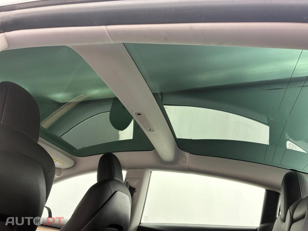 Tesla Model 3 Standard Range Plus RWD