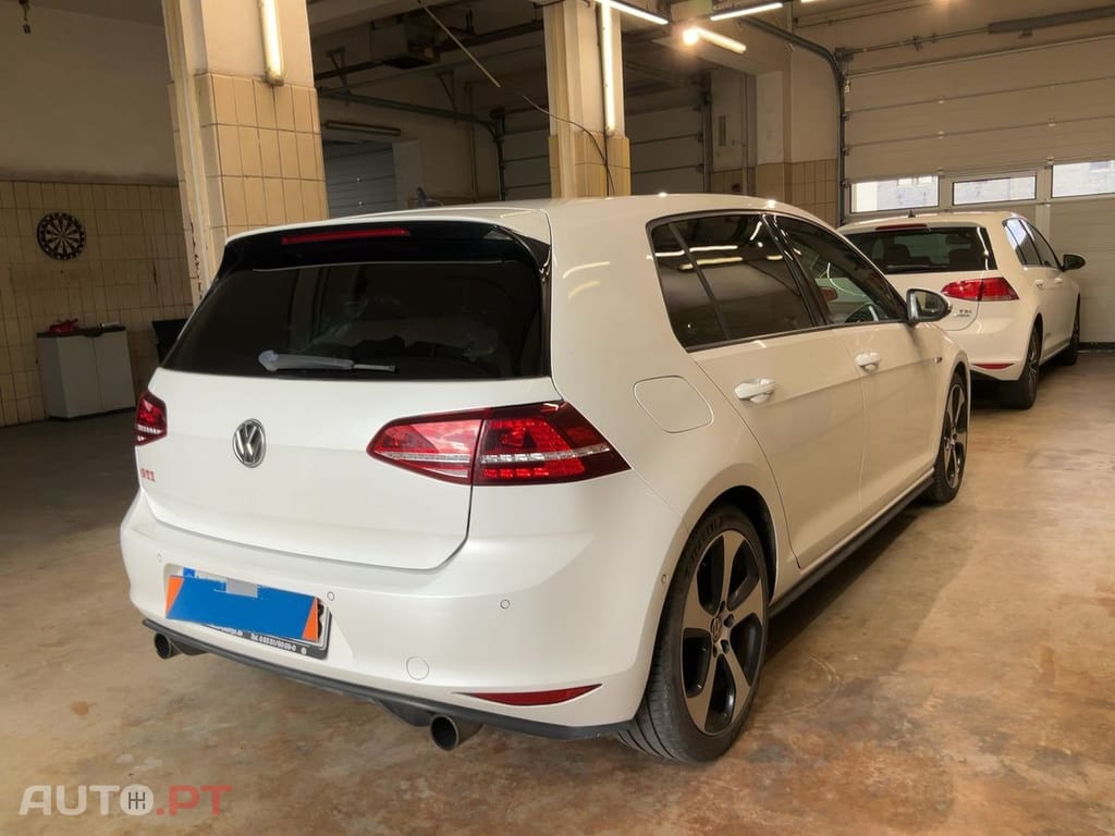 Volkswagen Golf 2.0 TSi GTi DSG Performance