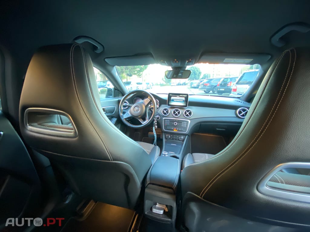 Mercedes-Benz CLA 180 Urban