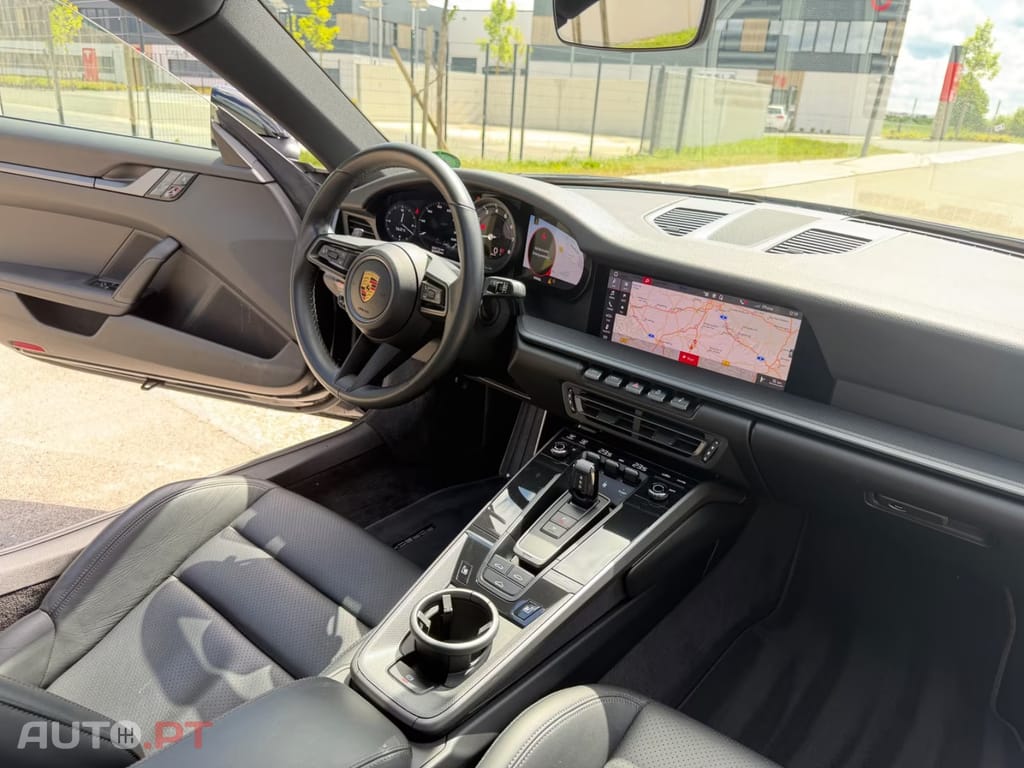 Porsche 911 Carrera