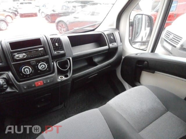 Peugeot Boxer HDi 333 L2H2 Confort